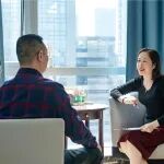 出轨后回归家庭陷入 “情感抽离期”